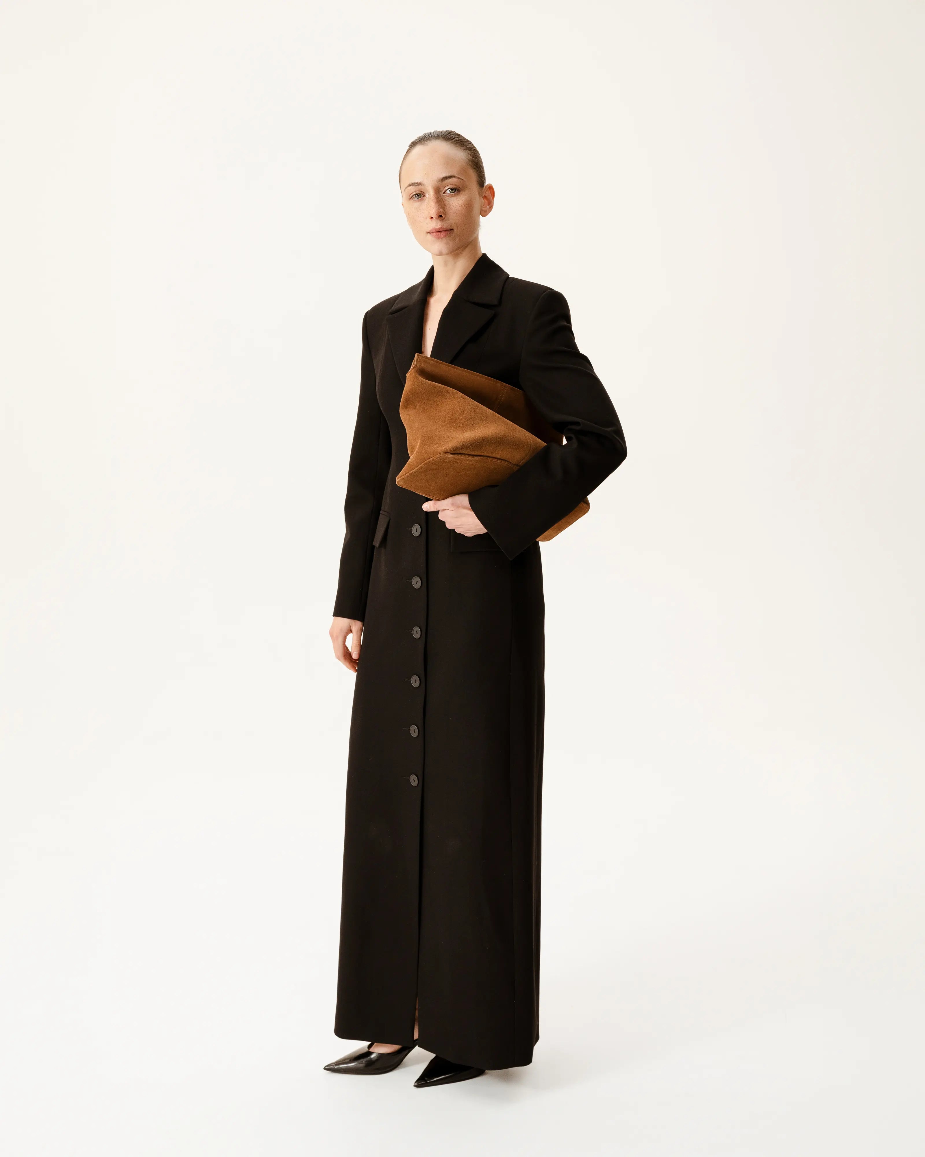 Elza Clutch in Caramel