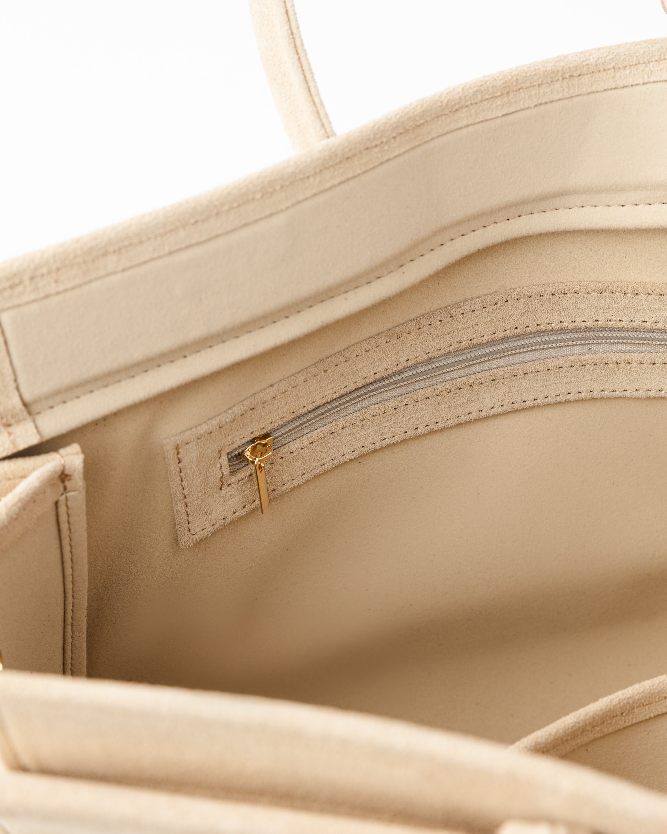 Object № 03 Bag Medium in Milky