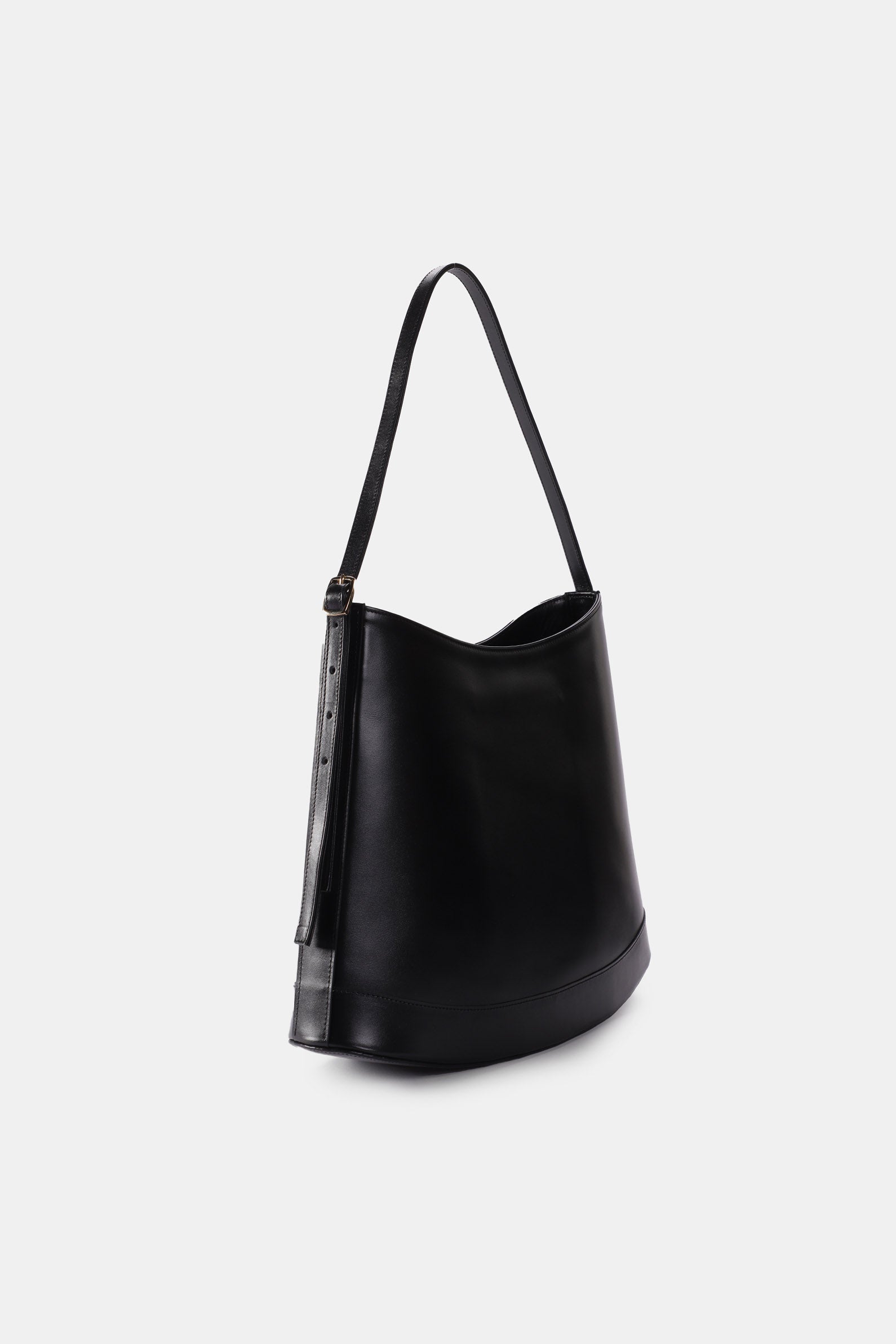 Bell Maxi in Black