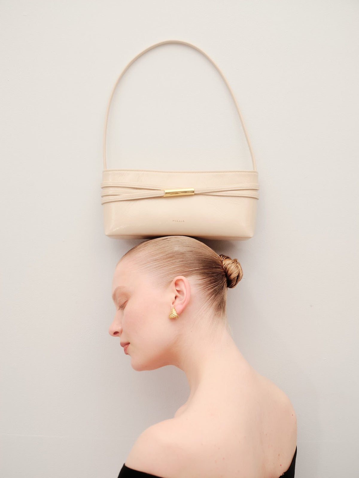Britni Bag in Milky — Stilleven campaign